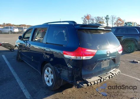 2012 Toyota Sienna Le V6 8 Passenger из США, поврежденный, VIN 5TDKK3DC7CS229883